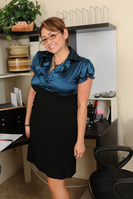 thick curvy stepsis free sex picture