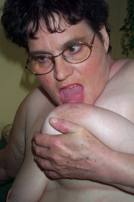 chubby selfshot pussy free sexy img