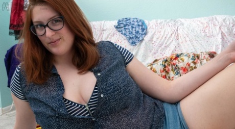 thick latina spankbang free naked photos