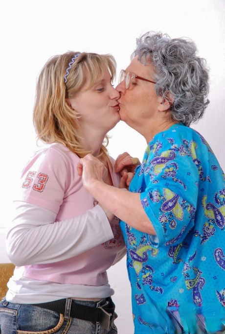 games like chubby bunny erotic photos