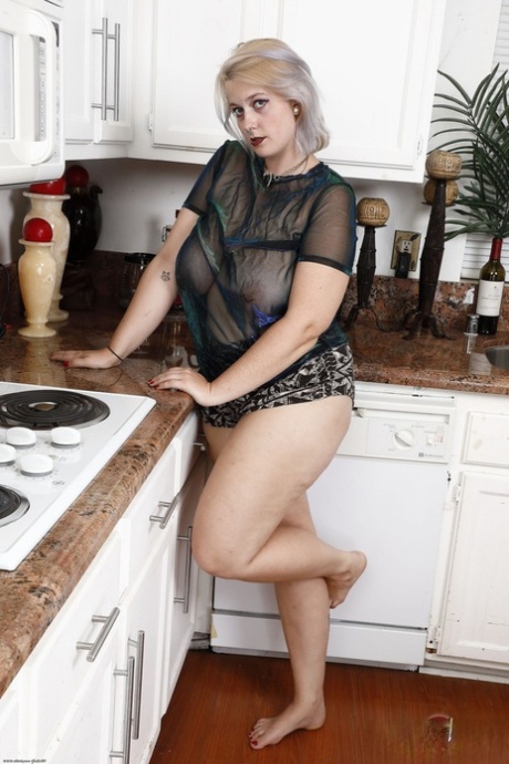 fat latina amateur sexy nude img