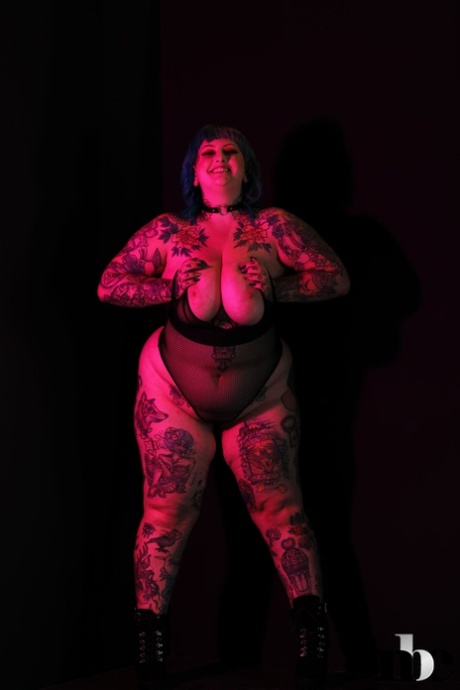 thick milf dildo free xxx archive