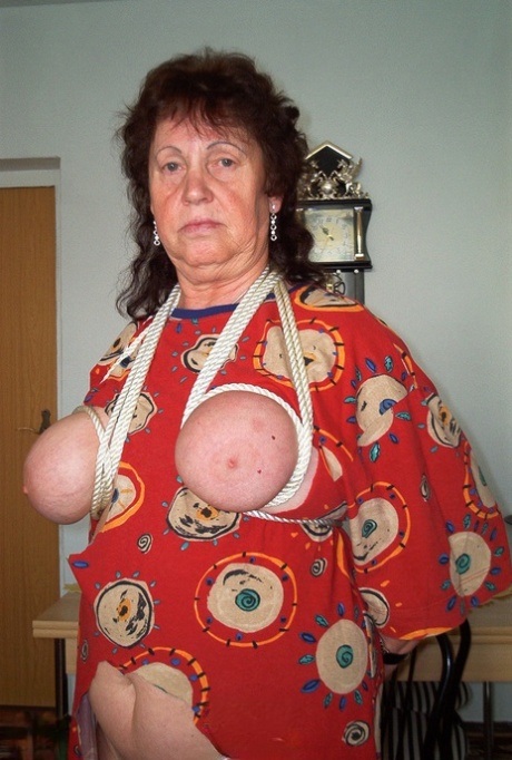 huge juggs chubby amateur euro babe pussy reamed deep hot porn picture