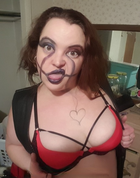 chubby brunette big tits beautiful nude pictures