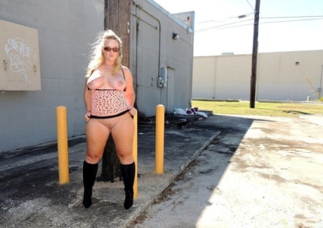 curvy female porn stars art xxx img