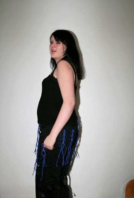 fat ass bouncing on dildo porn pictures
