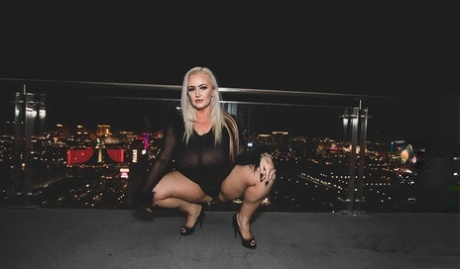 thick lightskin mom sexy xxx images