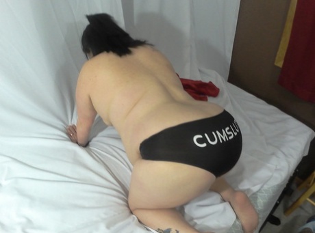 fucking my big booty aunt free xxx pics