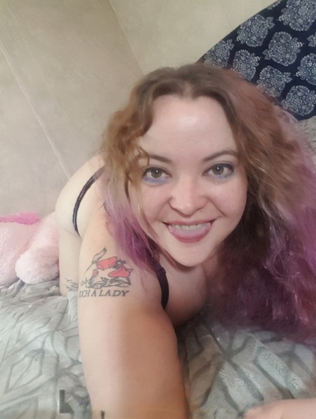 thick latin teen nude picture