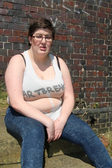 fat black slut riding cock sexy naked pic