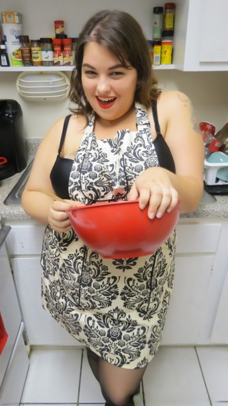 fat women getting naked exclusive pics