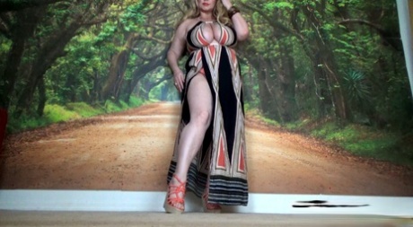 susie q bbw erotic gallery