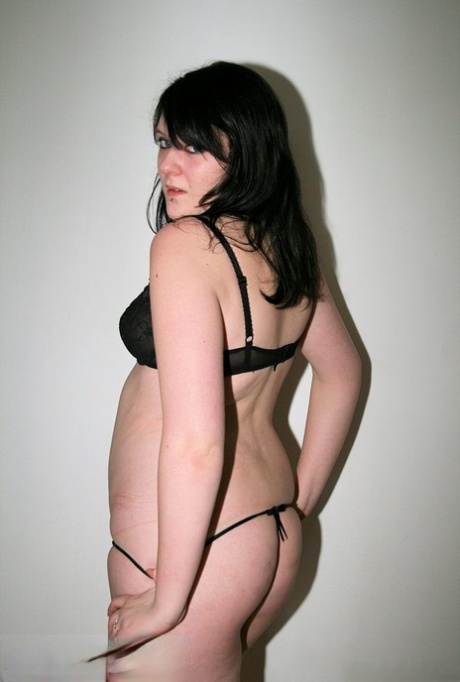 tiny thick ebony art nude galleries