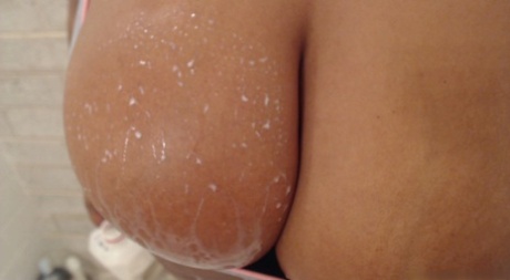 thick latin booty hot naked pictures