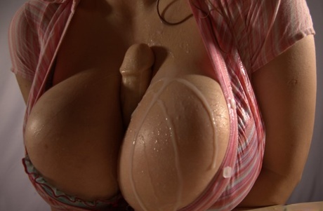 ox curvy ebony porn photos