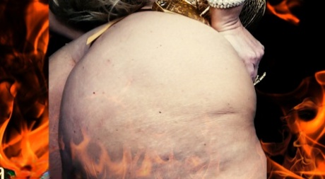 bbw takes deep missionary cock nude pic