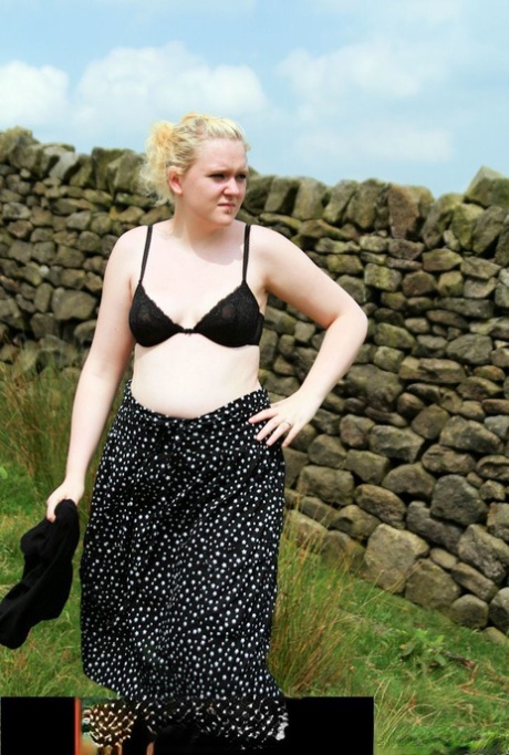 thick black hood art nude gallery