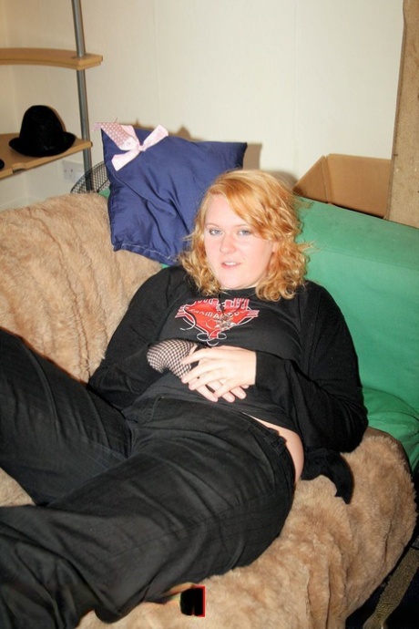 porn curvy bitch hot naked photos