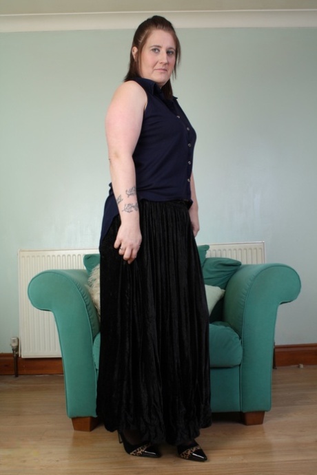 thick chubby stepmom free sex photo