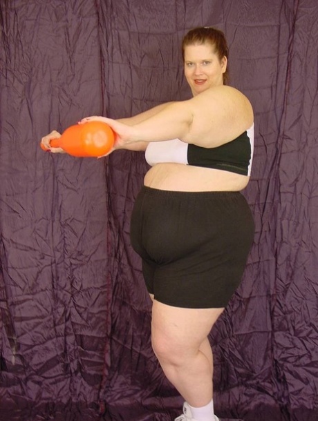 naturally thick cougar free porn img