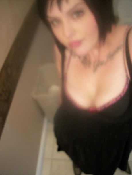 curvy bitches hot image