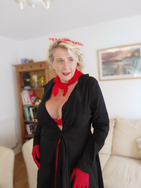 casting curvy shy oaks beautiful porn pictures