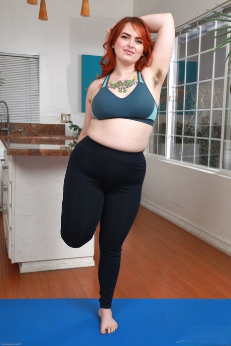 busty mature bbw in sheer babydoll and panties perfect pics