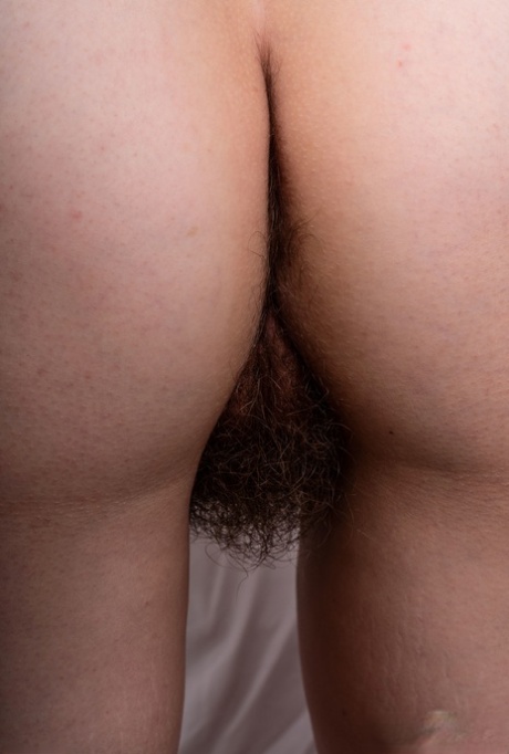 thick legs feet pretty picture