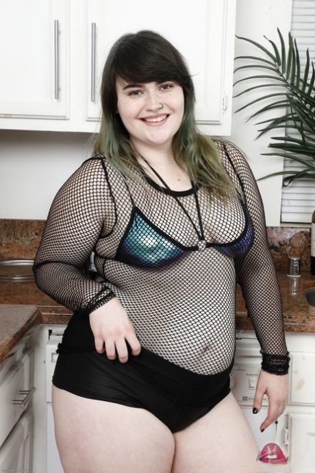 horny curvy girl sexy nude galleries