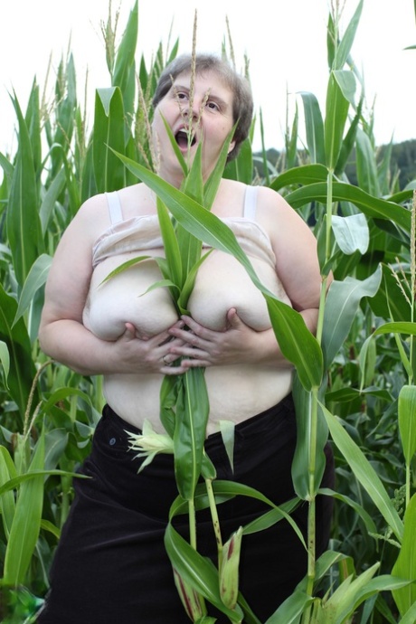chubby girl open zipper jean pretty gallery
