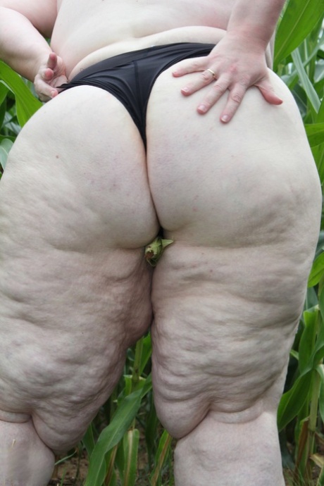 bbw teen twerking art naked pics