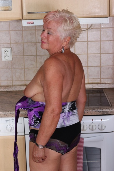 amatur fat guy busty free porn photos