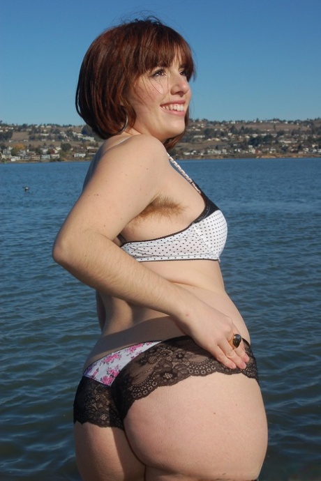 thick fit black girl adult galleries
