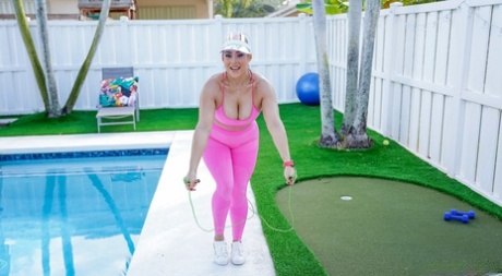 czech chubby and busty babe free sexy archive