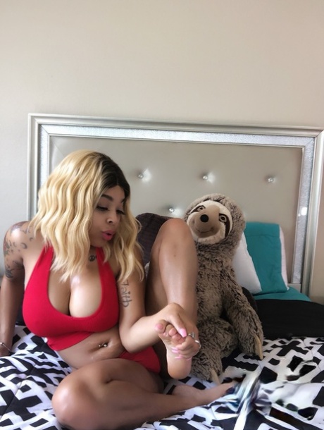 thick fluffy slut teasing show hot sex galleries