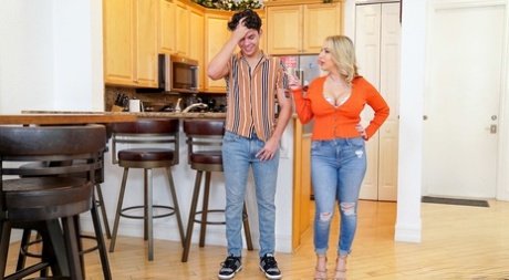 hillary hooterz bbw hd pic