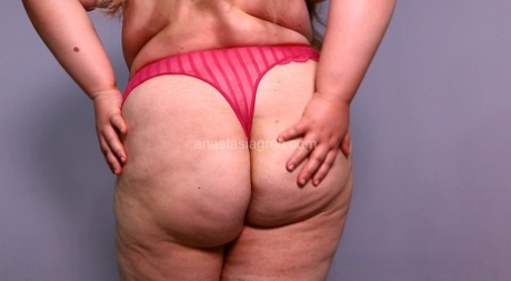 bbw with strapon fucks guy free naked pictures