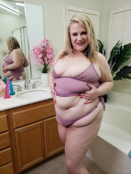 white girl with a huge ass kimmy olsen fucked hardcore top img