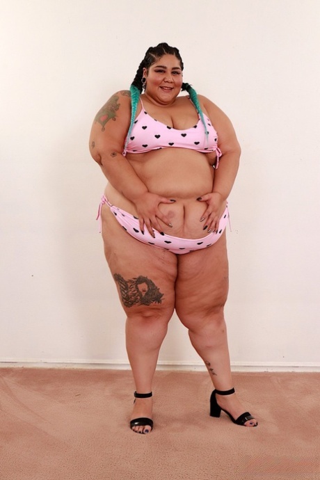 big ass stepmom fucks her porn addict son in the room sexy xxx pic