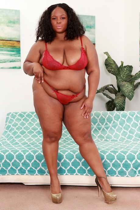 bbw insertions hot nude gallery