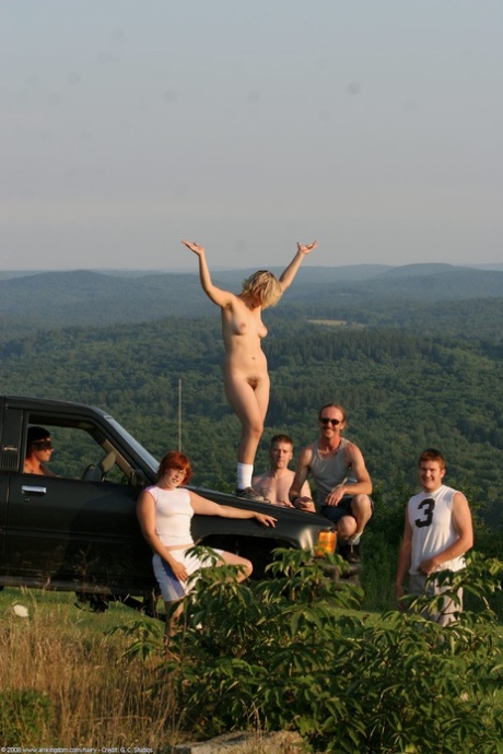 untamed bush via rcurvy hairy pussy tag adult nudes galleries