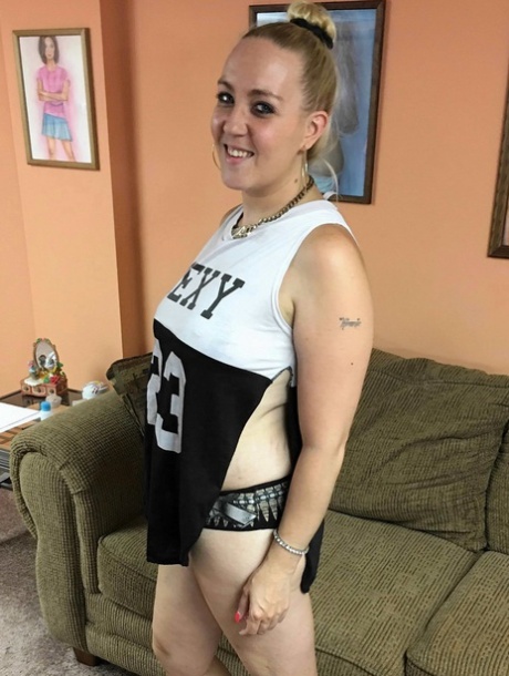 pinky big booty nude pics free sex pics