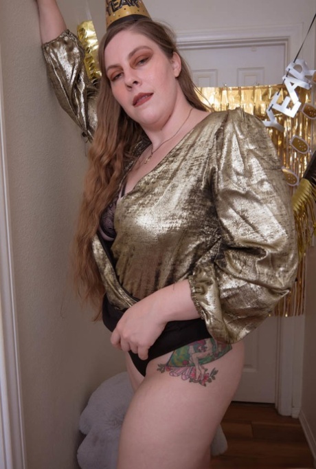 friend flashing bbw pussy art nude pics