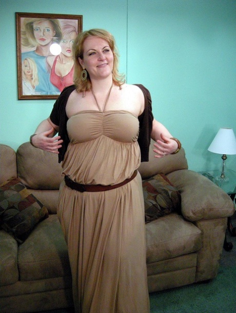 interracial threesome with two curvy girls nudes photo