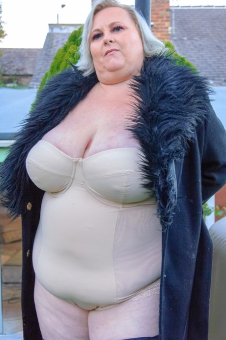 voluptuous blond cheater bbc nice pictures