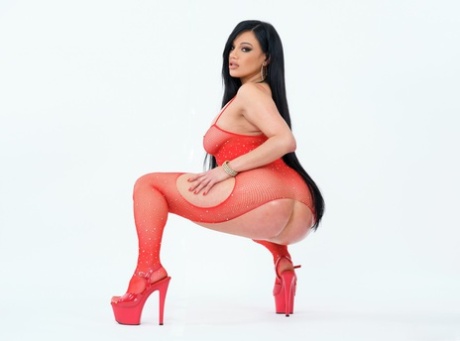 curvy mom riding hot sexy archive