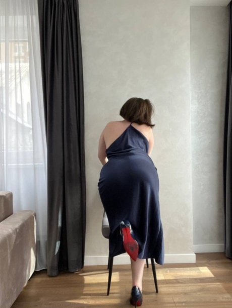 thick tilly free sexy pics