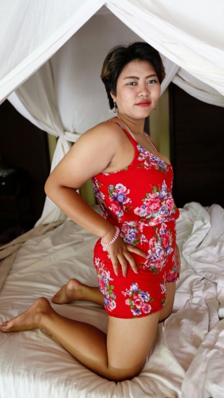 thick latina takes big dick hot naked pictures