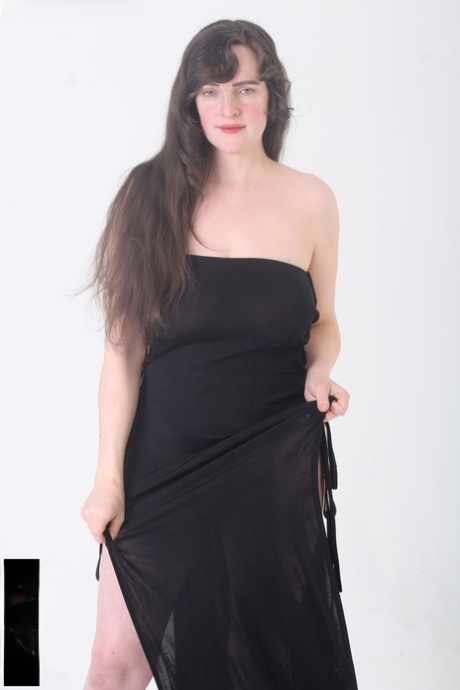 thick hips milf beautiful nude archive