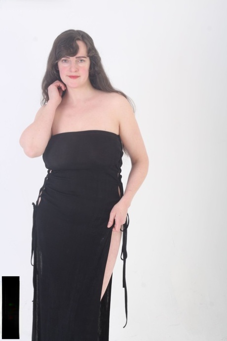 tanasha chubby bitch aunt hot naked photo
